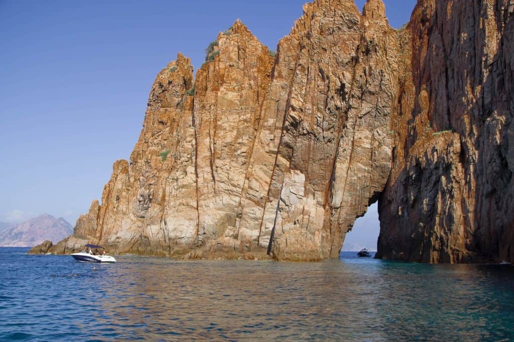 image représentant les calanques de piana